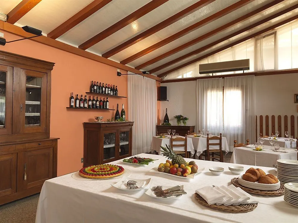Hotel Miralago Bossico 3*,