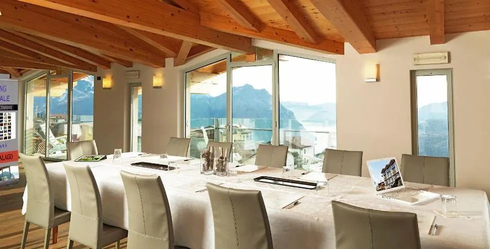 Hotel Miralago Bossico 3*,